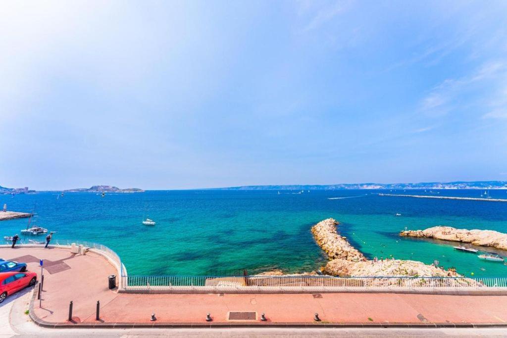 Appartement Sur La Corniche Kennedy Face A La Mer Marseille Bagian luar foto